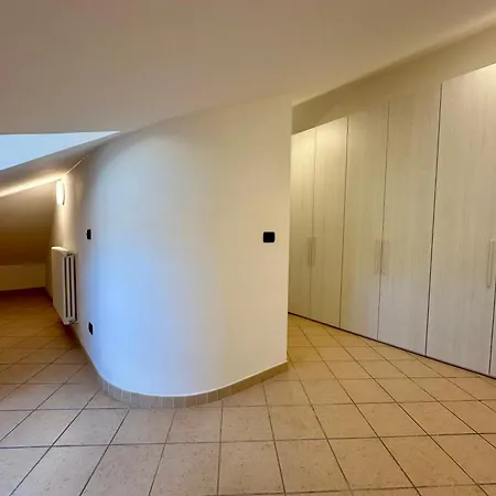 Attico - Piazza - Finalborgo * Финале Лигуре