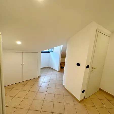 Attico - Piazza - Finalborgo *