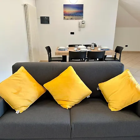 Attico - Piazza - Finalborgo Apartment