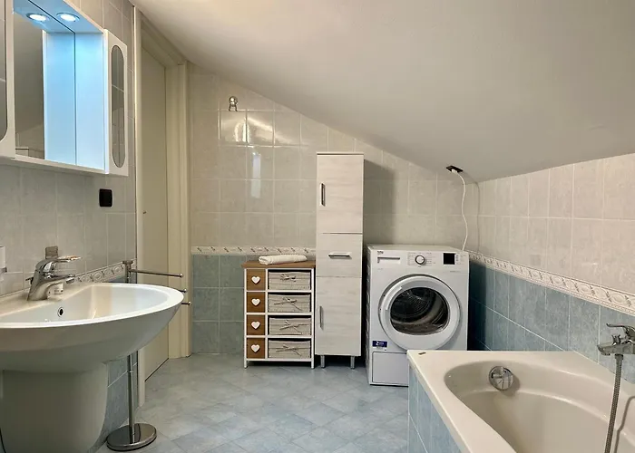 Attico - Piazza - Finalborgo דירה