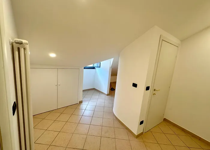 Attico - Piazza - Finalborgo *